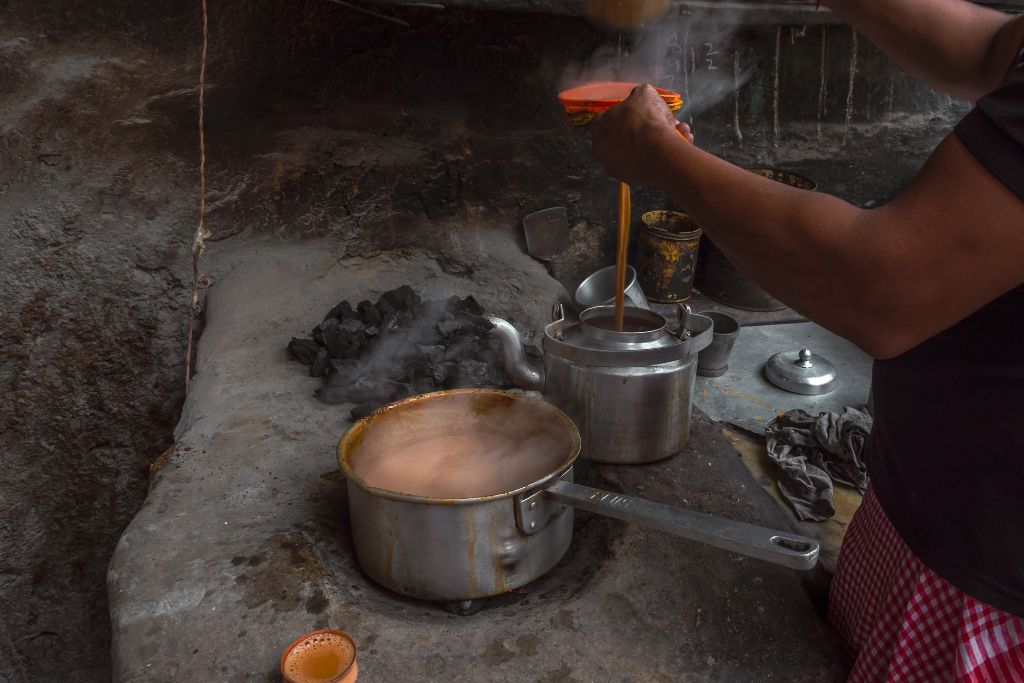 chai tea on hot pot